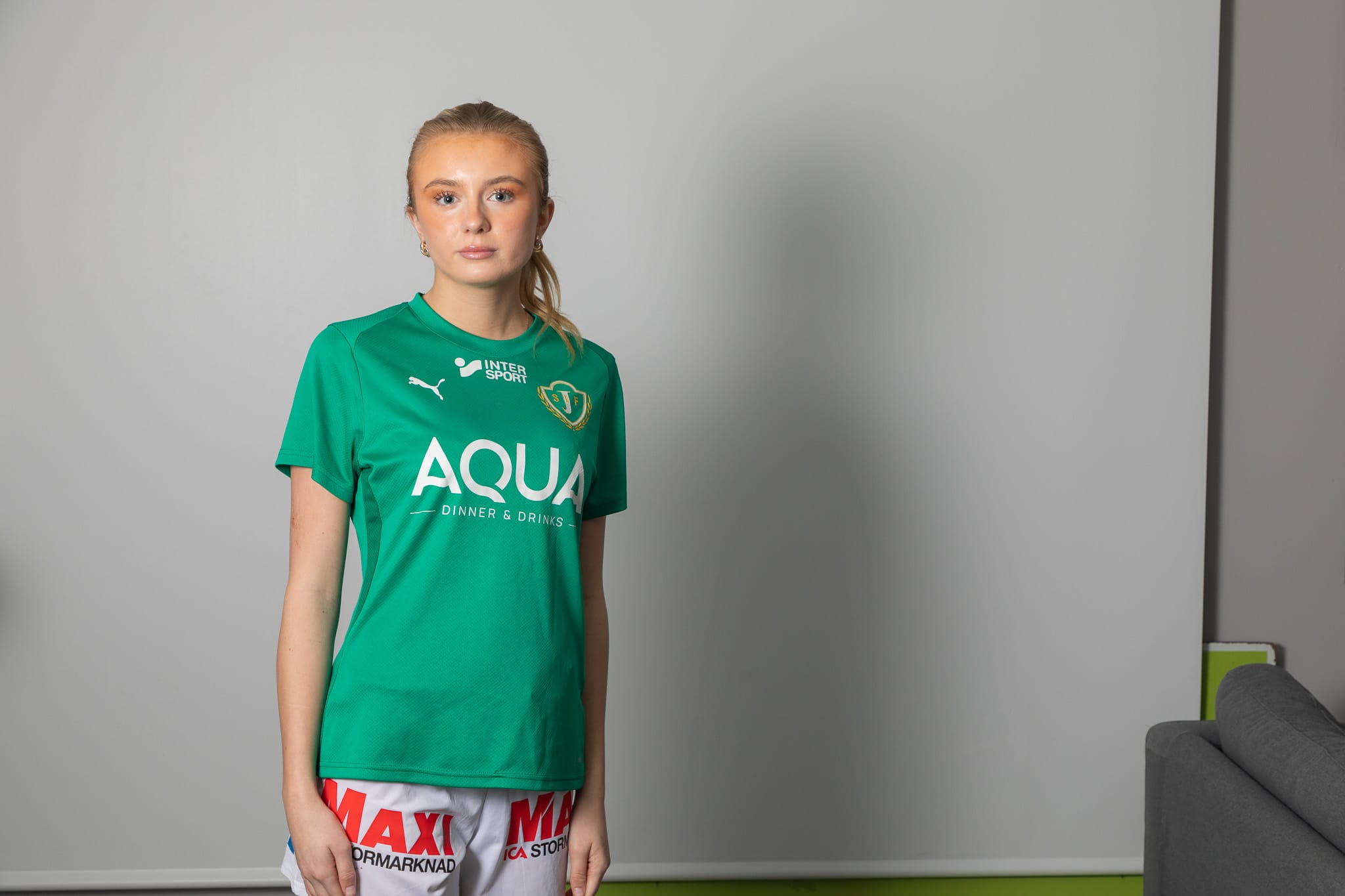 Julia Frössberg skriver på för säsongen 2026